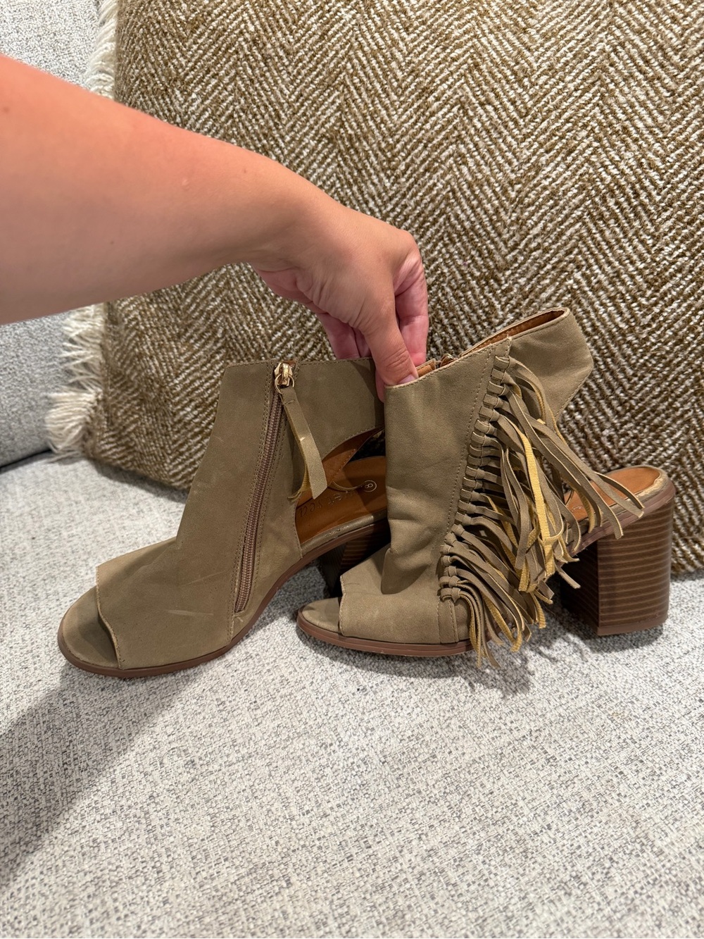 Fringe Peep-Toe Block Heel Sandals - Taupe